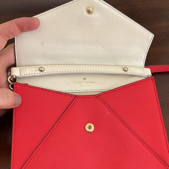 Kate spade envelope clutch with detachable strap - Picture 3 of 4